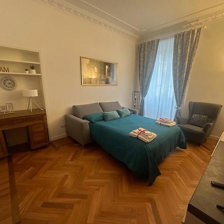 Appartamento “La Palma Nel Cortile” Rome Bagian luar foto
